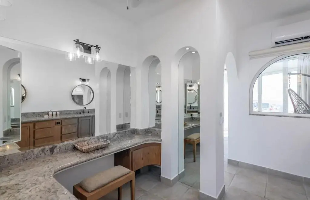 The one and only Pedregal Hollywood House