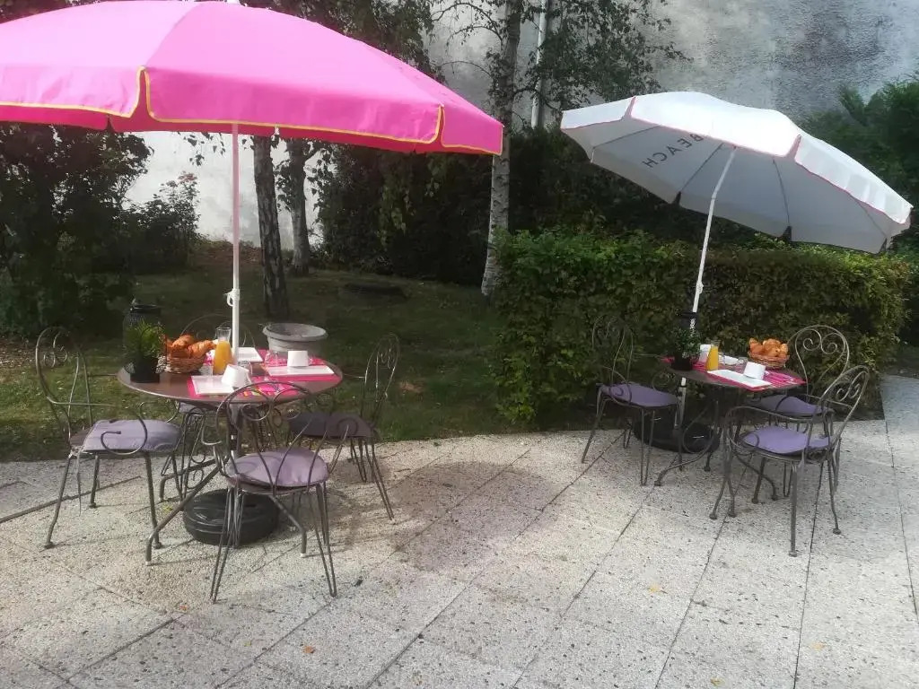 Отель Mermoz Paris Le Bourget