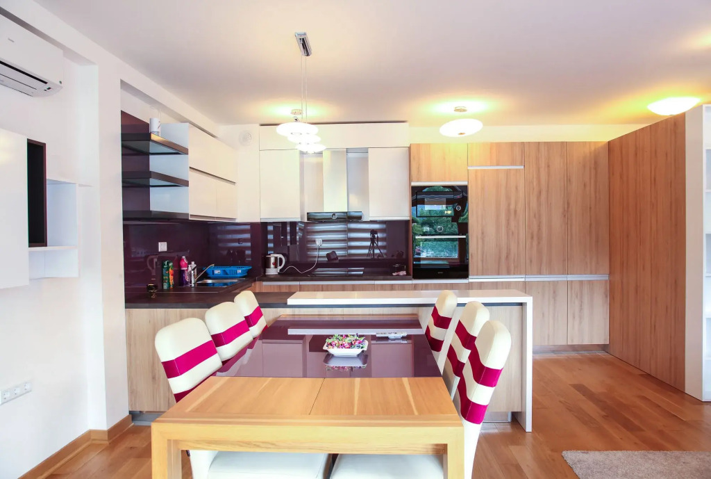 VIP Apartments