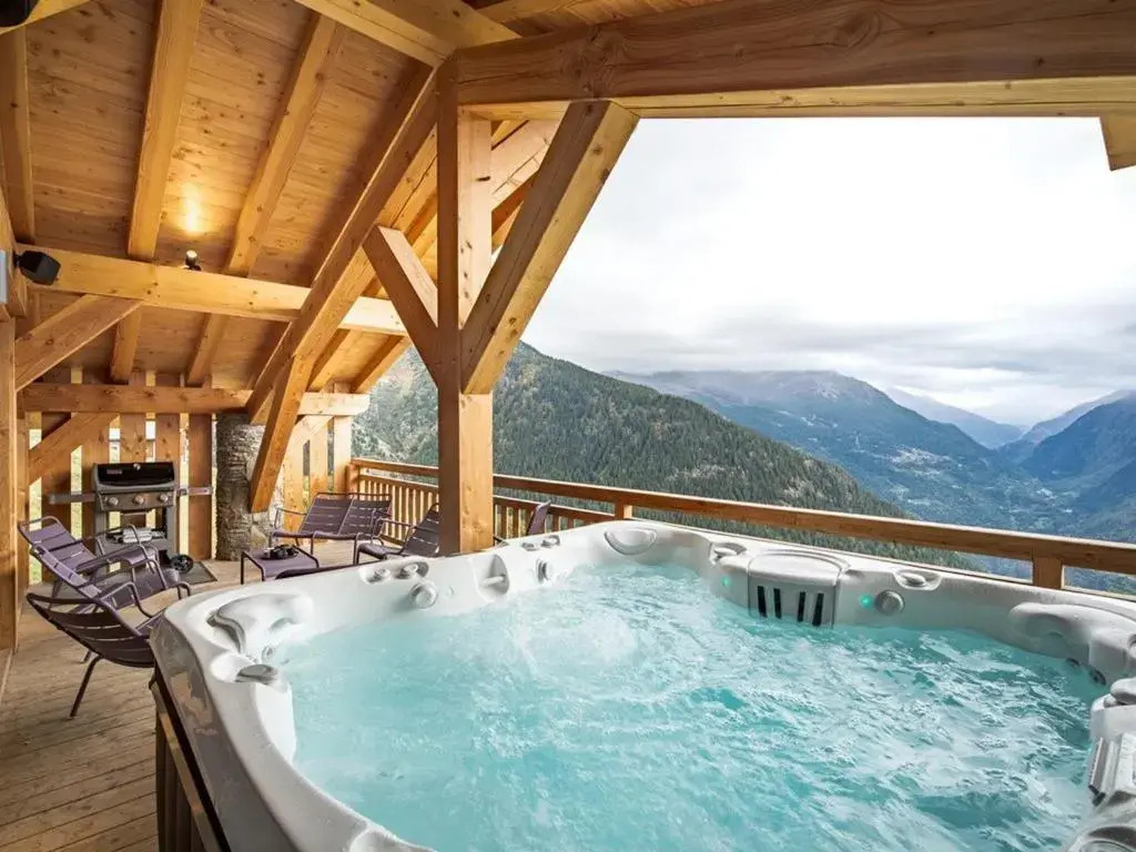 Chalet de luxe avec Spa, PMR, au pied des pistes - FR-1-398-621