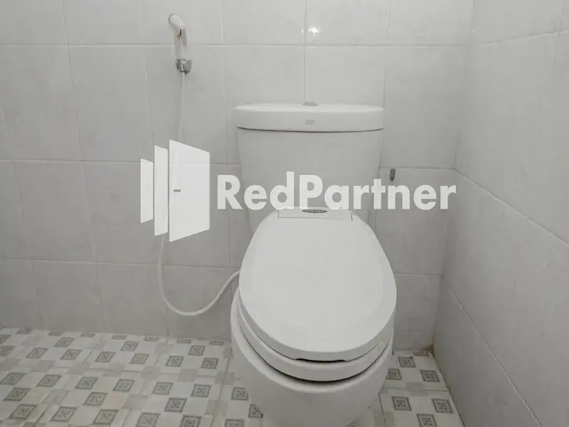 Rajawali Guest House Mitra RedDoorz