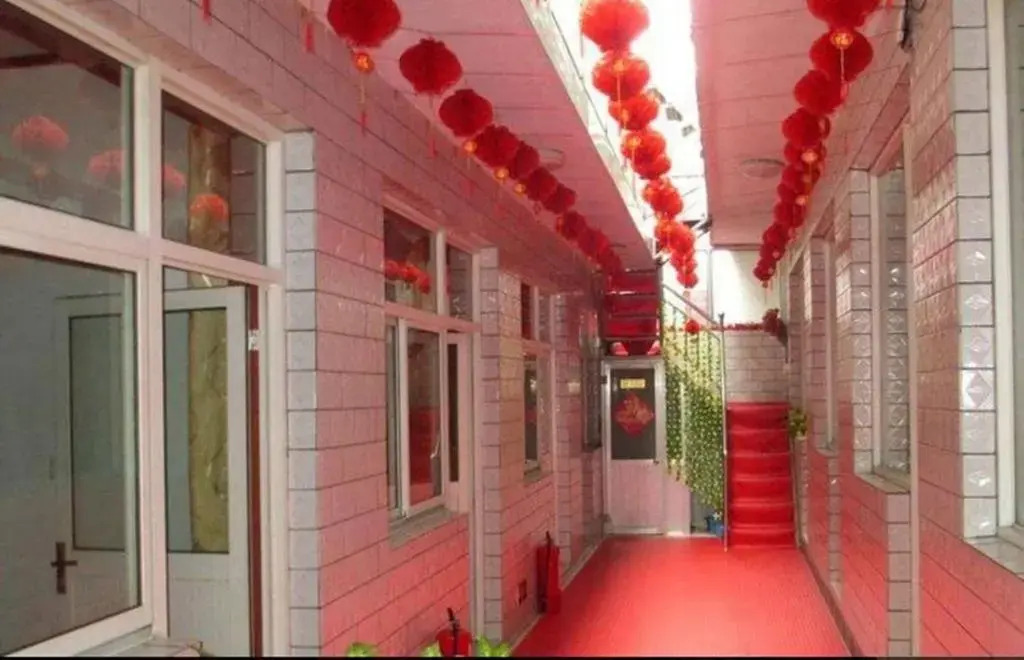 Xinlong Hotel