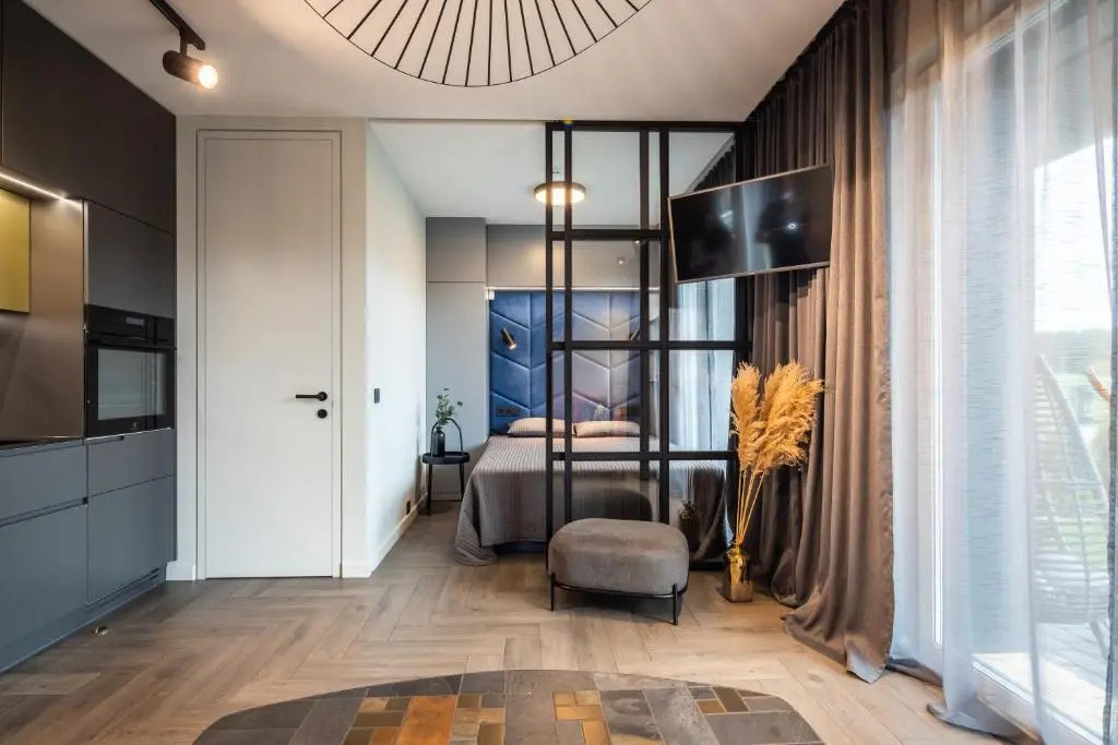 Green Shine Apartment, By Cohost