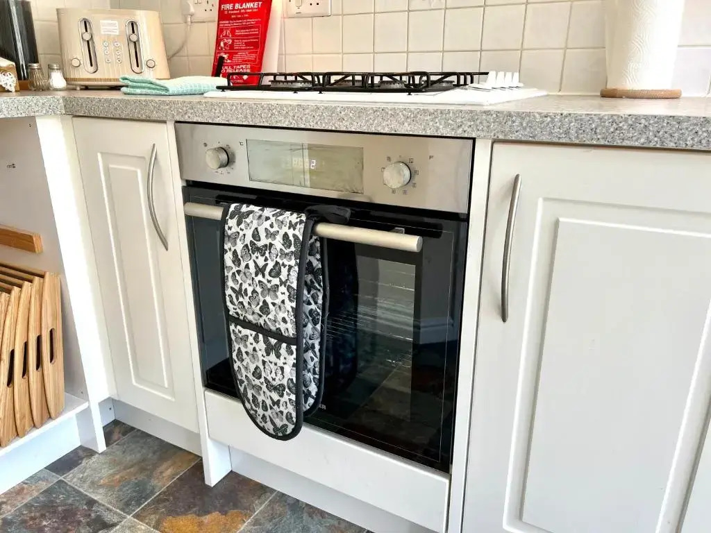 Beautiful 3-bedroom house, city centre, parking