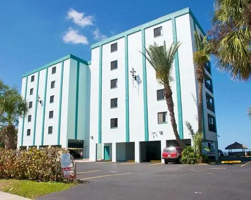 Camaron Cove