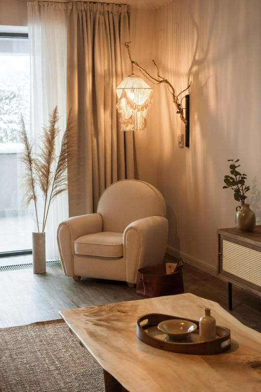 Silver Pine Apartment