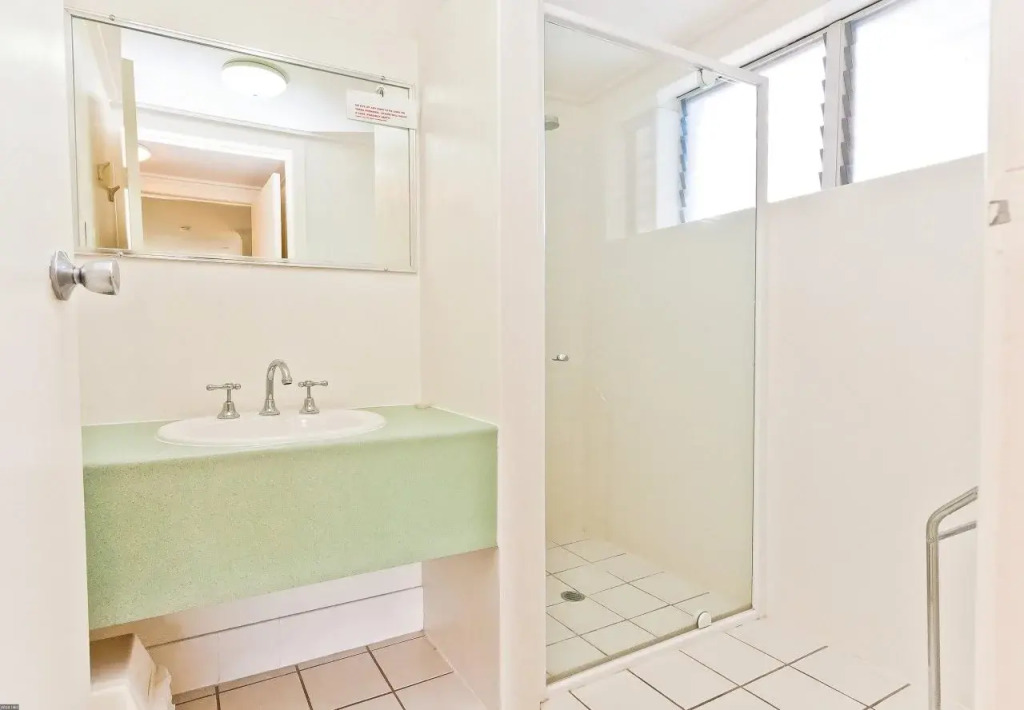 Silver Sands Apartments