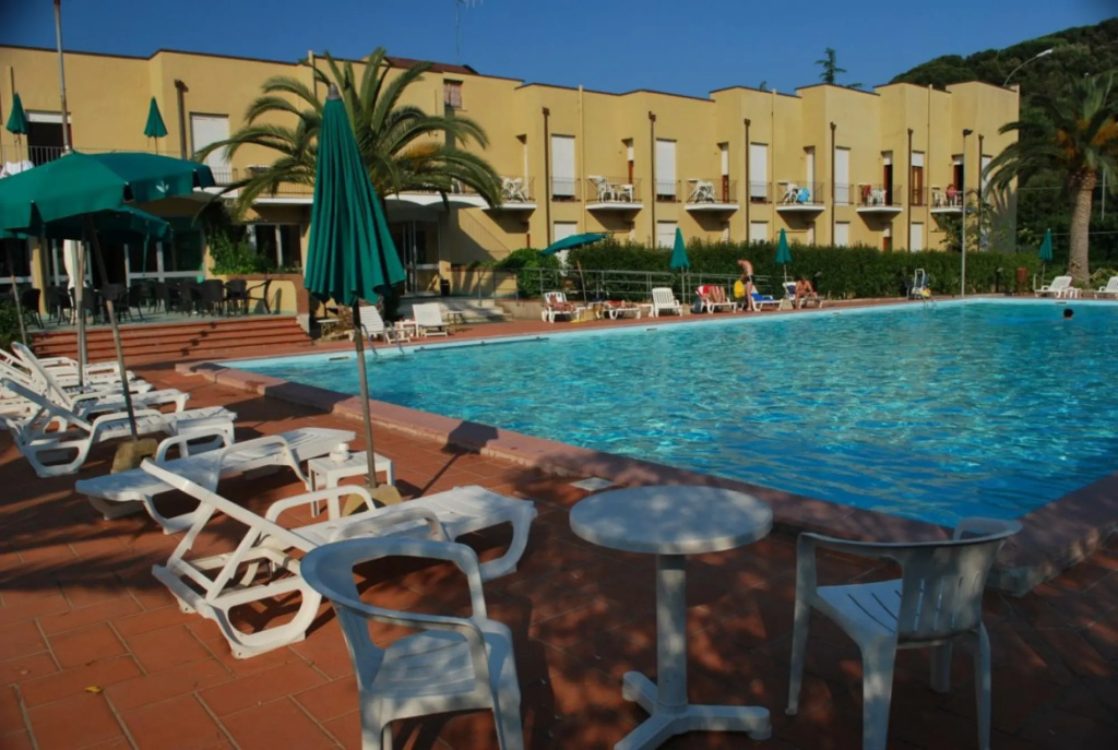 Holiday Park- Studio