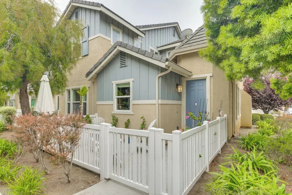 Walk to Beach Luxe San Buenaventura Villa!