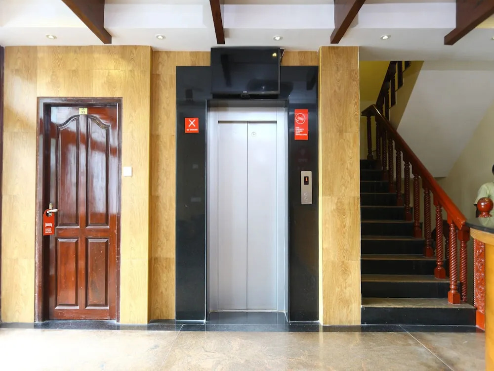 OYO 10675 Prakasam Residency