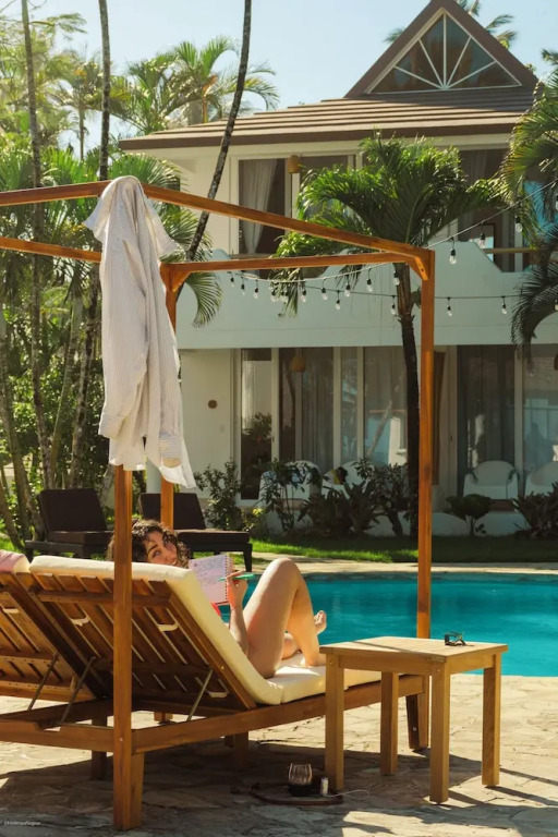 Room in Guest Room - Oceanfront Suite With Kitchenette Stunning Views & Secluded Luxury