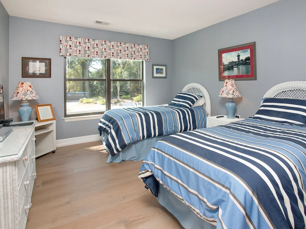 New Listing! Lake Forest Villa W/ Pool, Near Beach Villa