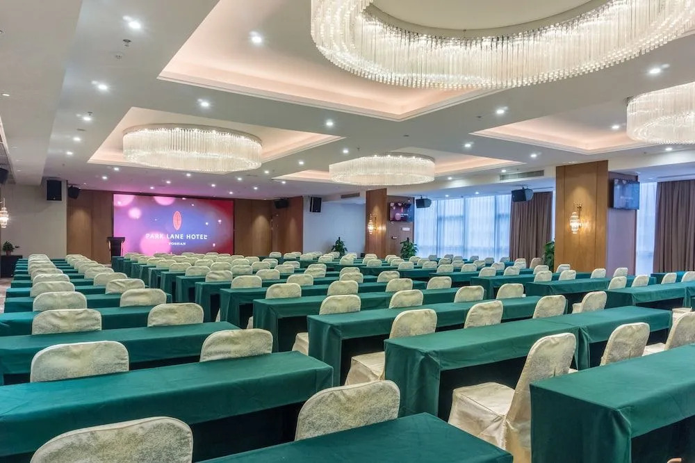 Park Lane Hotel Foshan Qiandeng Lake