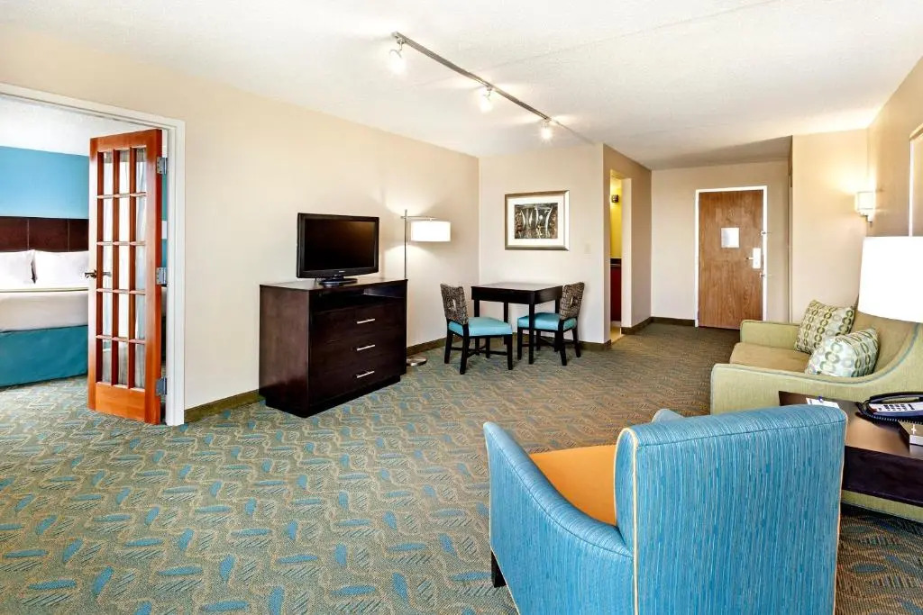 Holiday Inn Express & Suites Charleston DWTN - Medical CTR by IHG