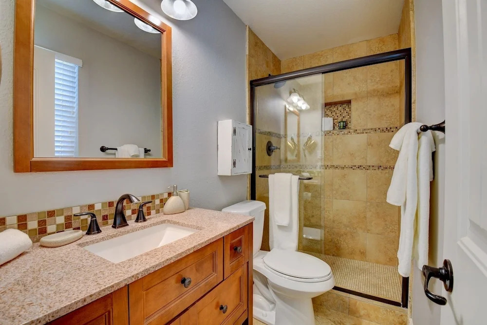 Designer Desert Escape In Old Town W/ Private Pool 4 Bedroom Home