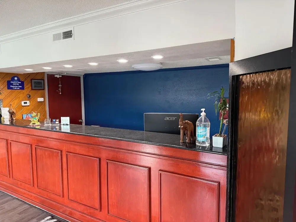 Galaxy Inn & Suites