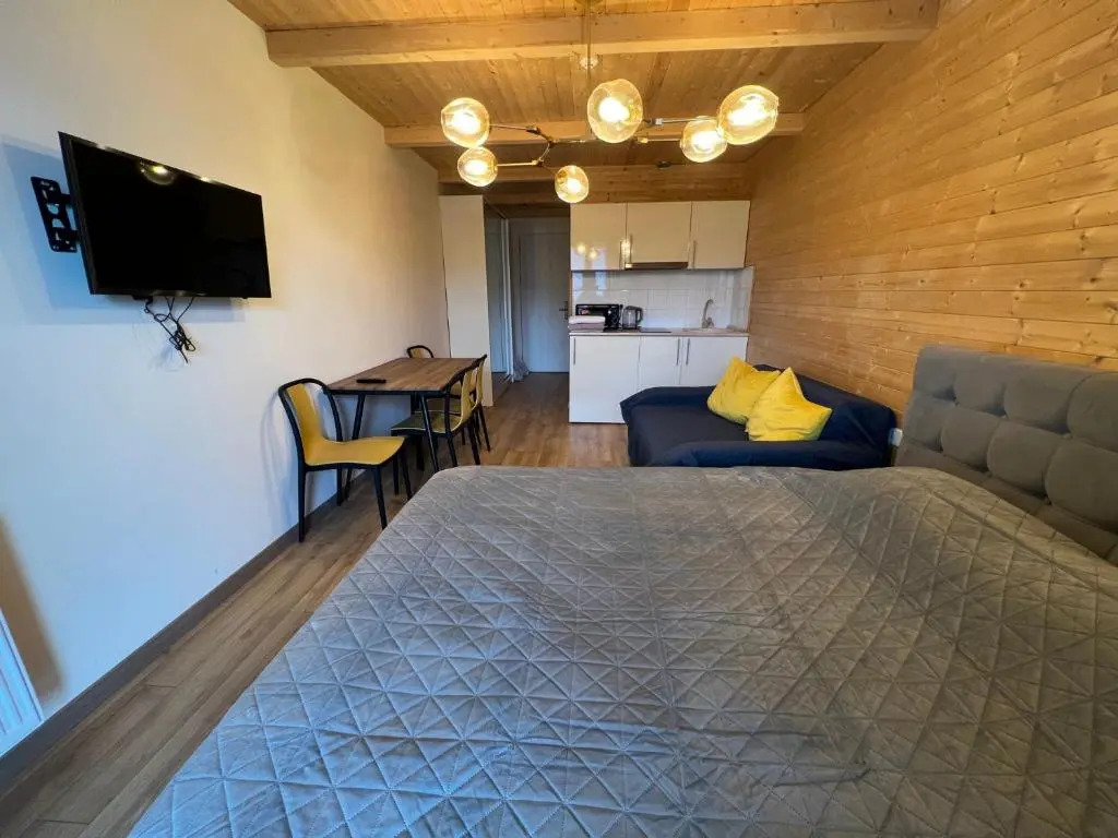 RedHubCo New Gudauri Loft 1, Redco 507
