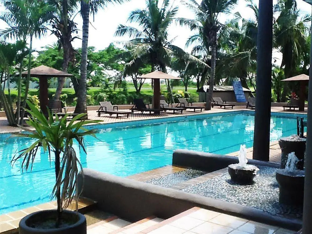 Wellesley Palms Hotel