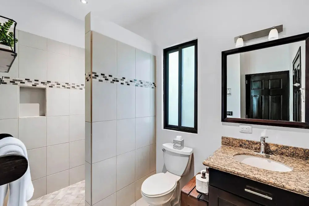 Stylish Home with Chic Decor, Luxury Amenities & Tropical Outdoor Oasis with Sparkling Private Pool