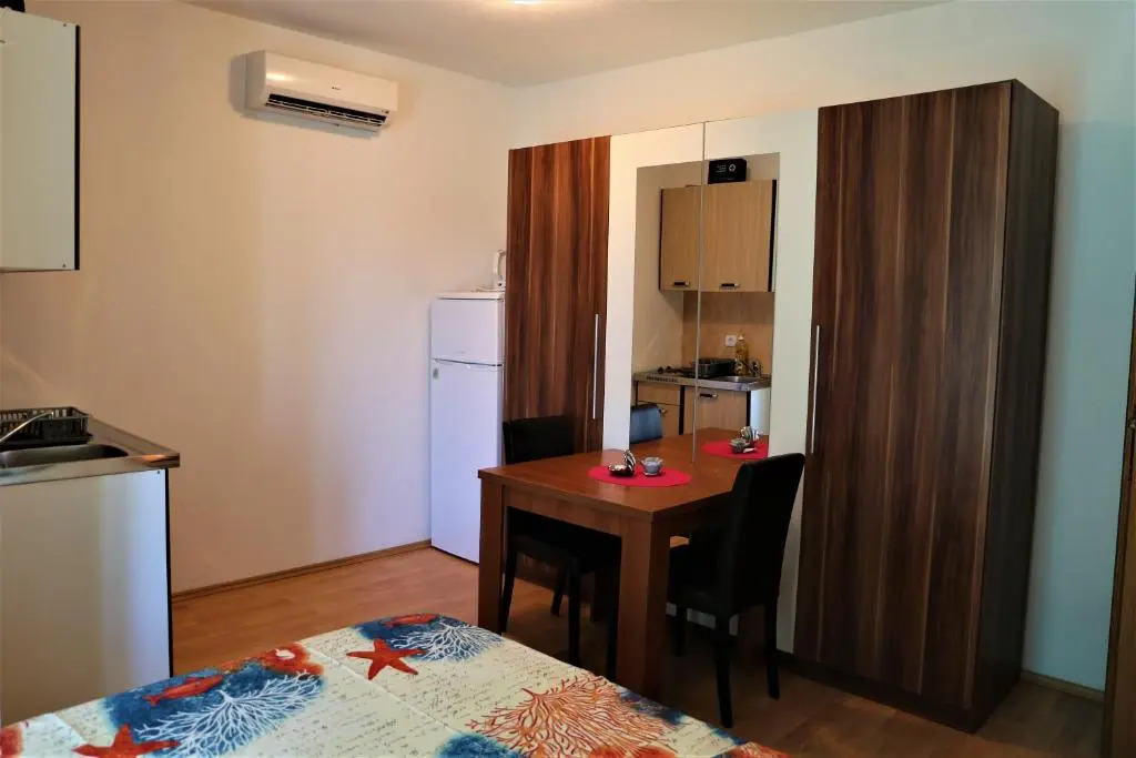 Apartments Muic