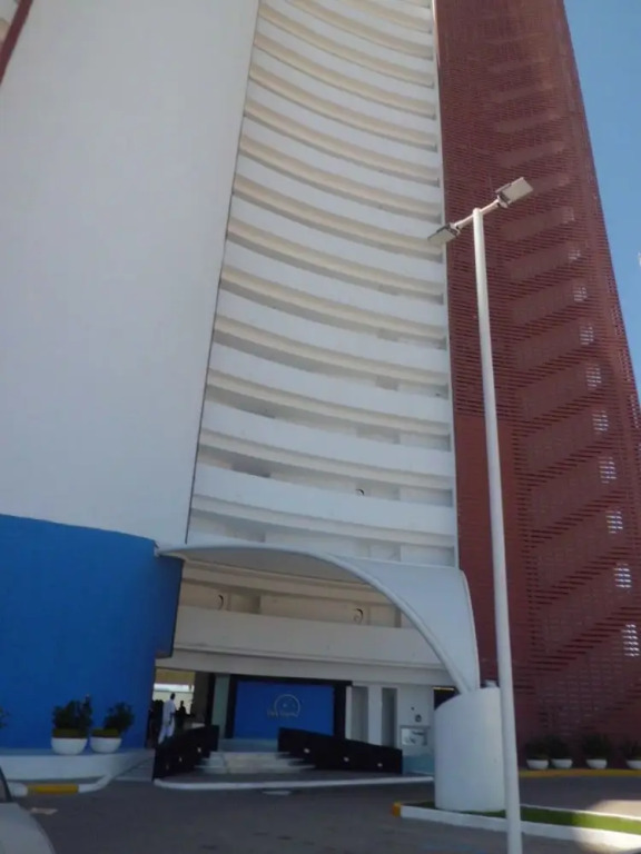 Condo Royal 605