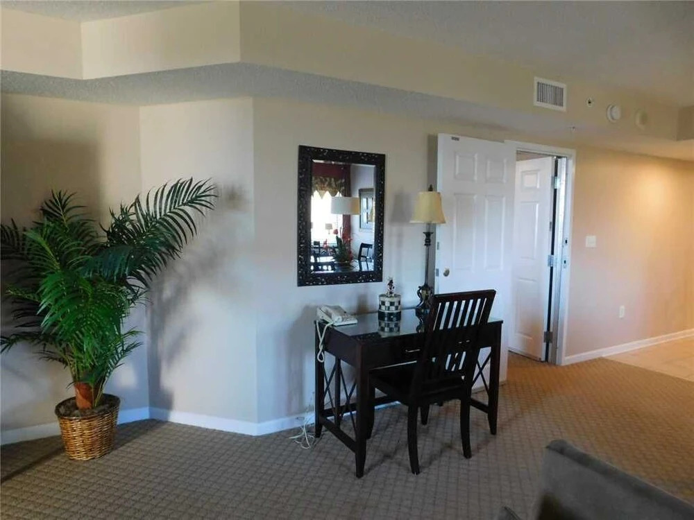 Yacht Club #3-401 - 3 Br Condo