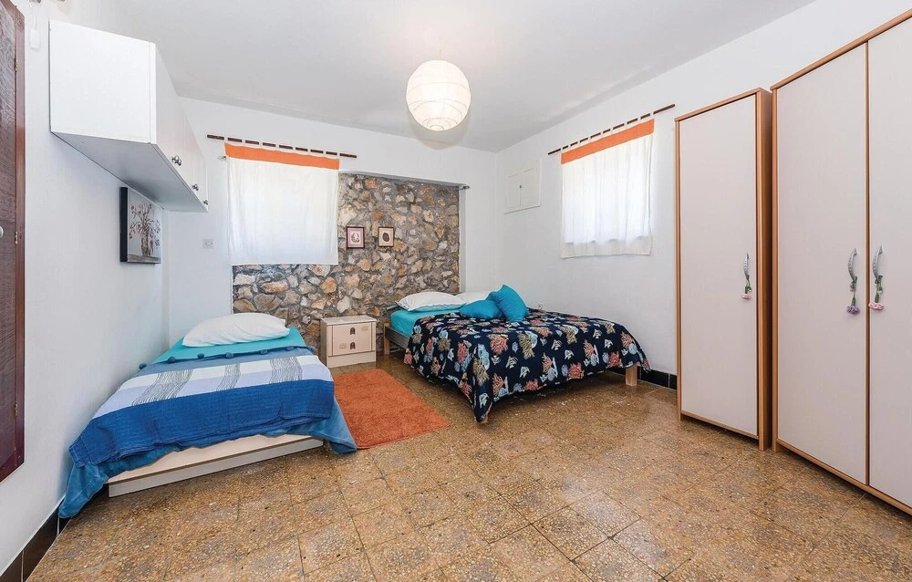 Four-Bedroom Holiday Home In Zaboric