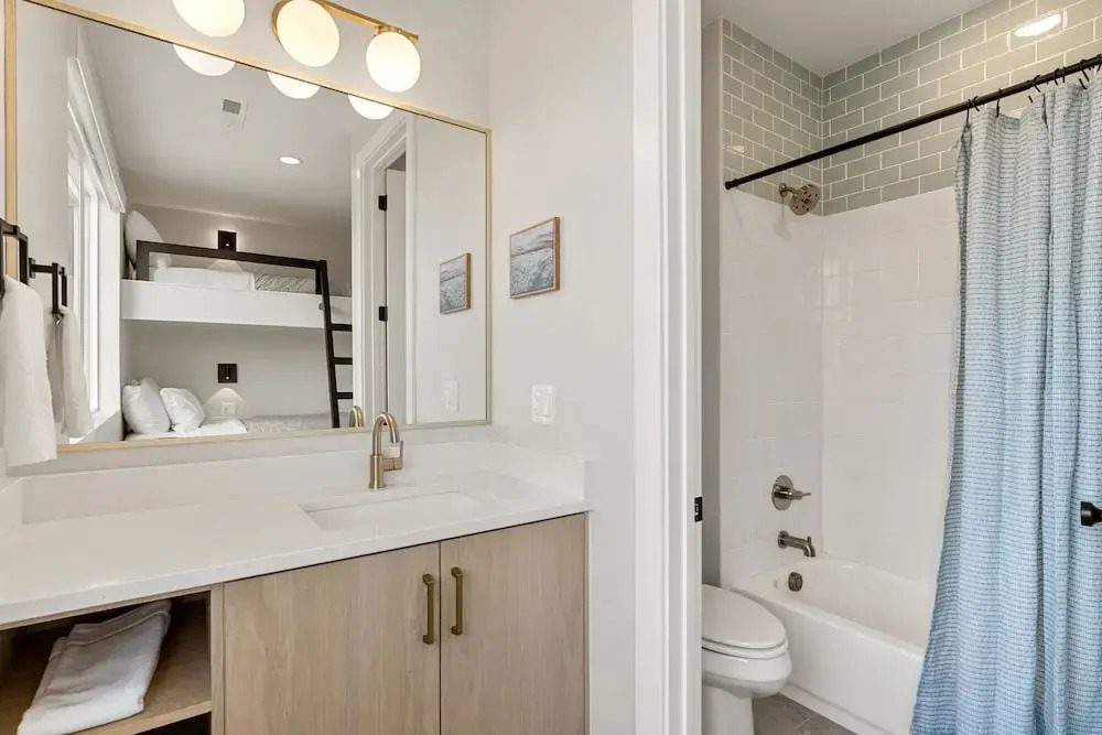 Weekend Vibes 5 Bedroom Townhouse