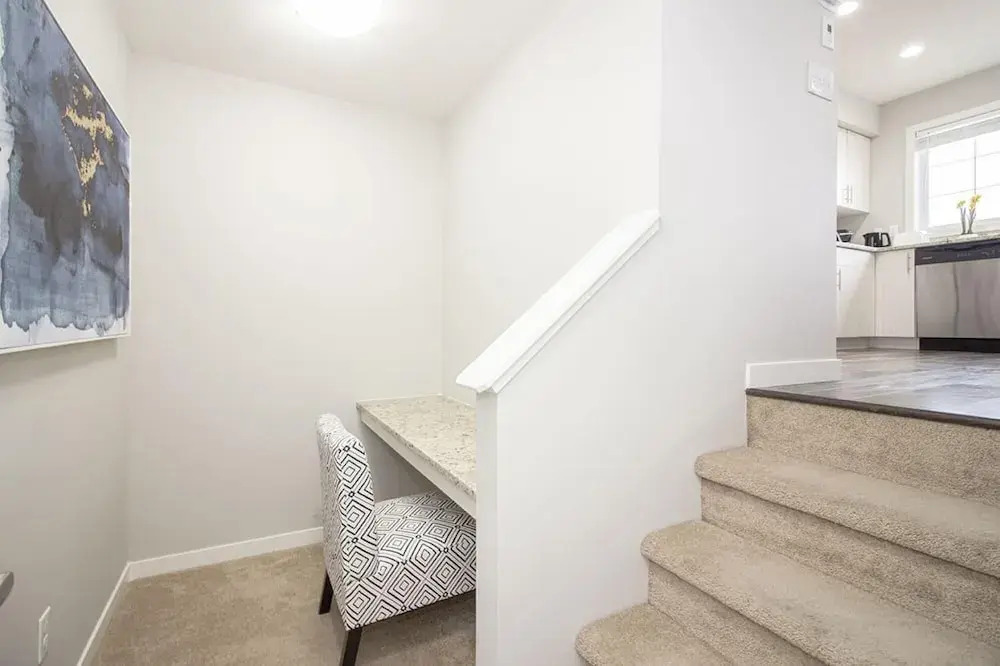 4bed 2bath Townhouse With Laundry Parking Wi-fi