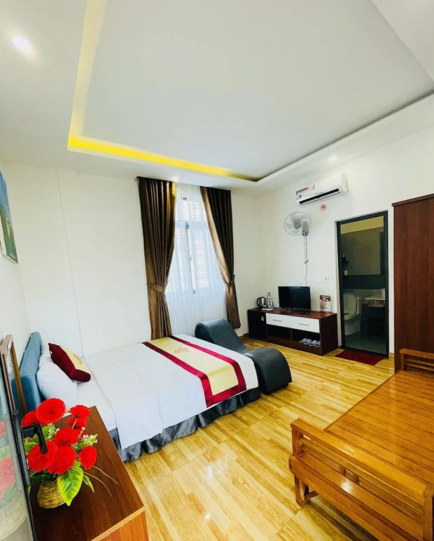 Sapphire HOTEL HUE
