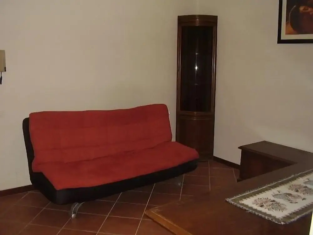 XXVII Aprile Bed & Car
