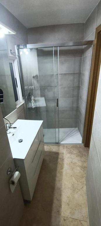 Apartamento con 3 dormitorios 3 minutos hasta la playa