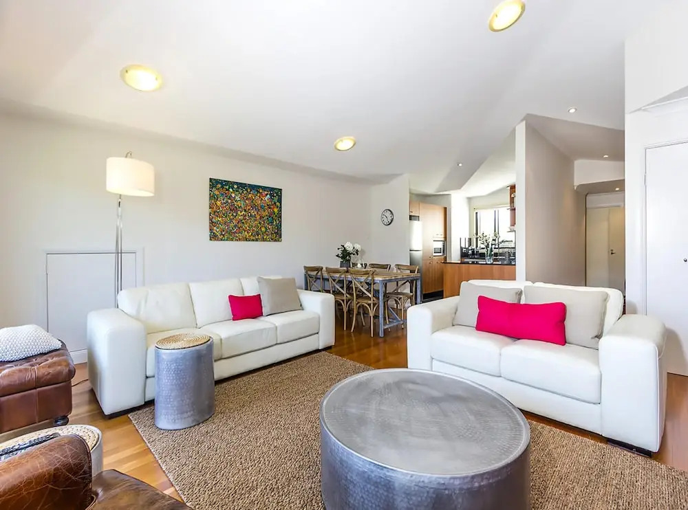 BONDI BEACH RETREAT (016i)