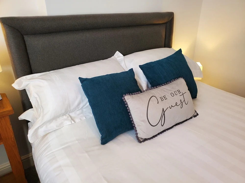 Ipswich Town center Gem Sleep 5