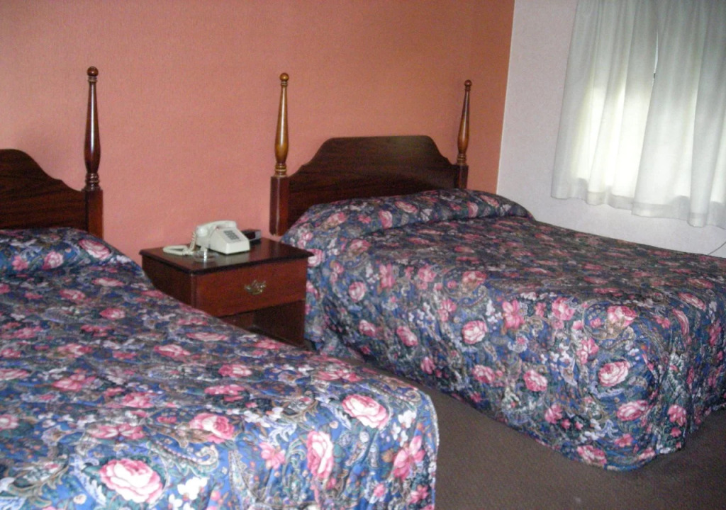 Holiday Motel