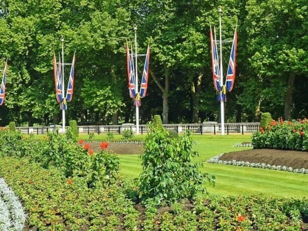 Buckingham Palace View Apartment