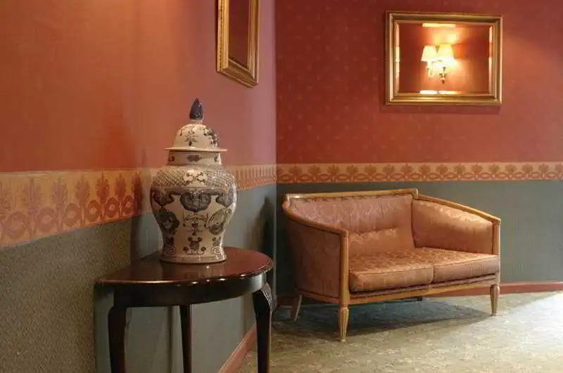 Waterwheel Inn Hotel