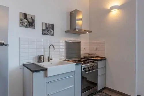 San Lorenzo Functional Flat