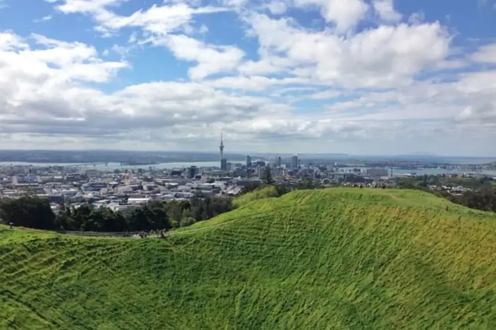 Modern 3 Bedroom Apartment in Auckland