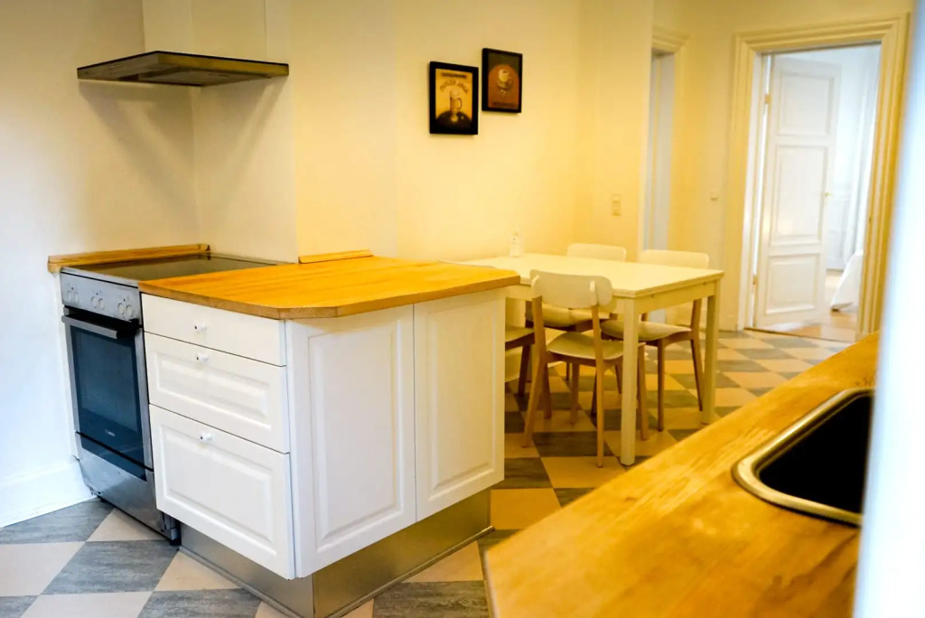 ★185m2 NEW Apartment, City centre, next to Tivoli★