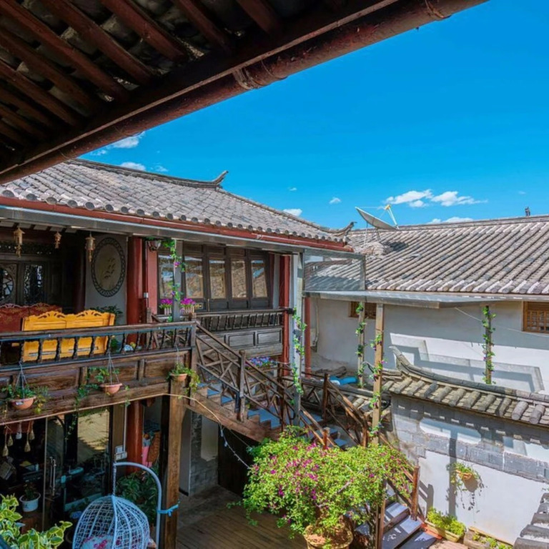 Yi Tu Stage Inn