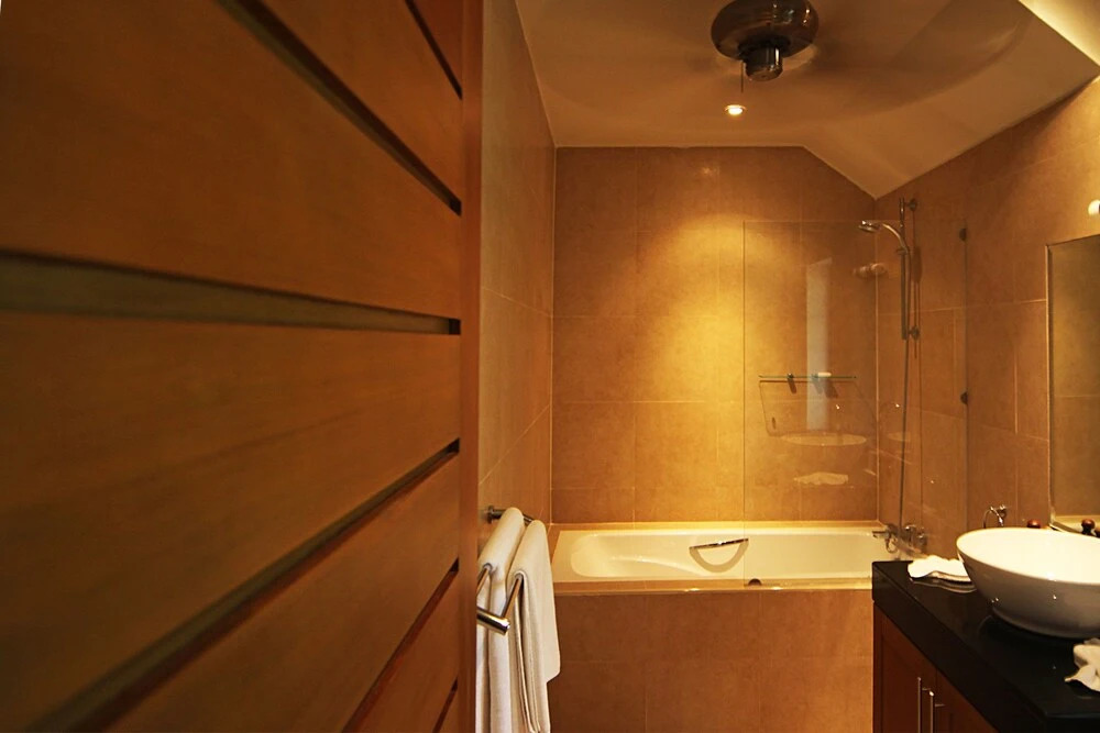 Villa Narumon 5 Bed Staffed Property with In House Chef and Free Electricity