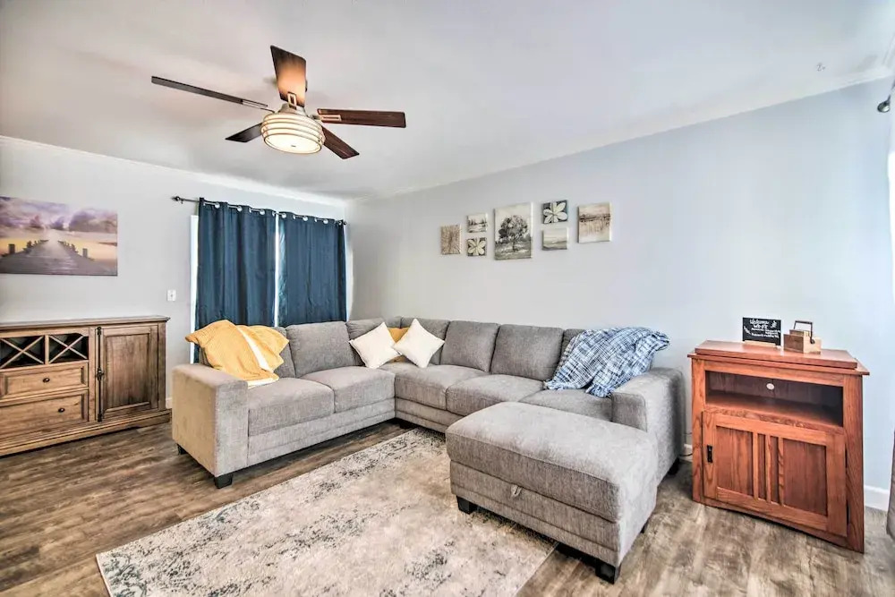 Loveland Duplex w/ Large Yard: 2 Mi to Dtwn