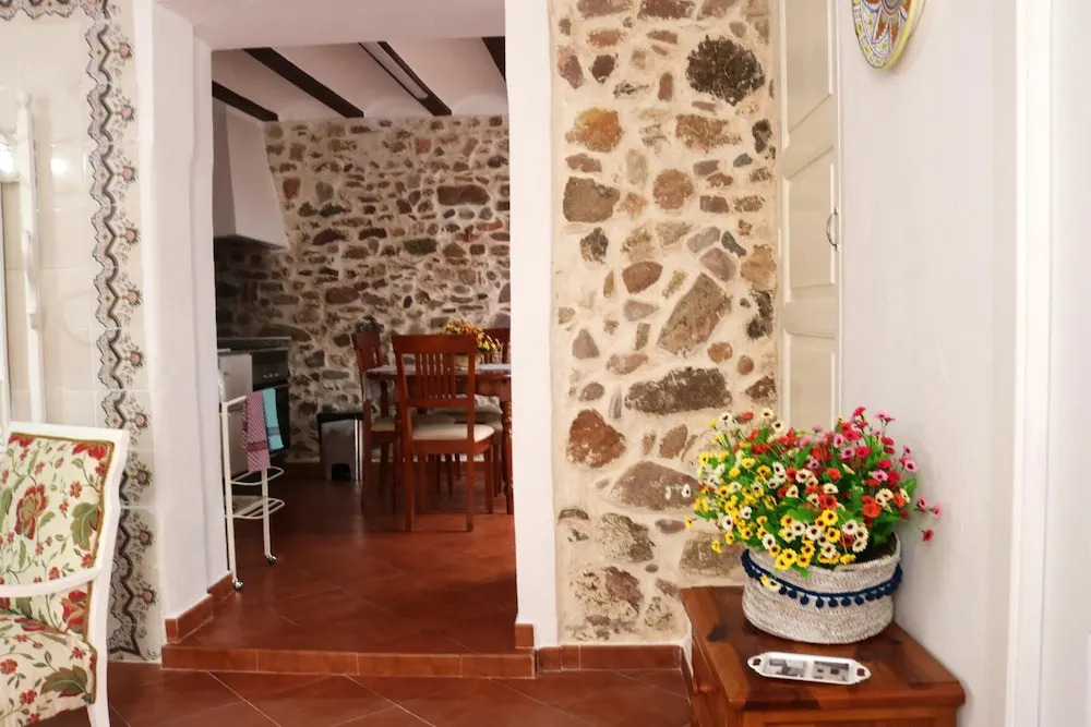 House with 3 Bedrooms in Estivella - 11 Km From the Beach