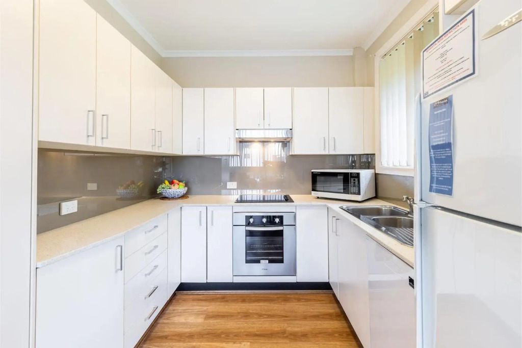 3 Fingal Court 2 Lentara Street