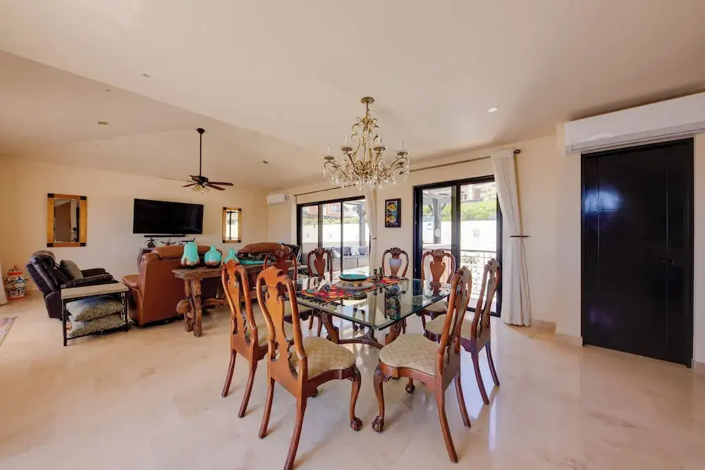 ‘Casa Verde’ in Cabo San Lucas - 3 Mi to Marina