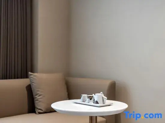 Elong Anyue Hotel (Shanghai North Bund Pingliang Road Metro Station Branch)