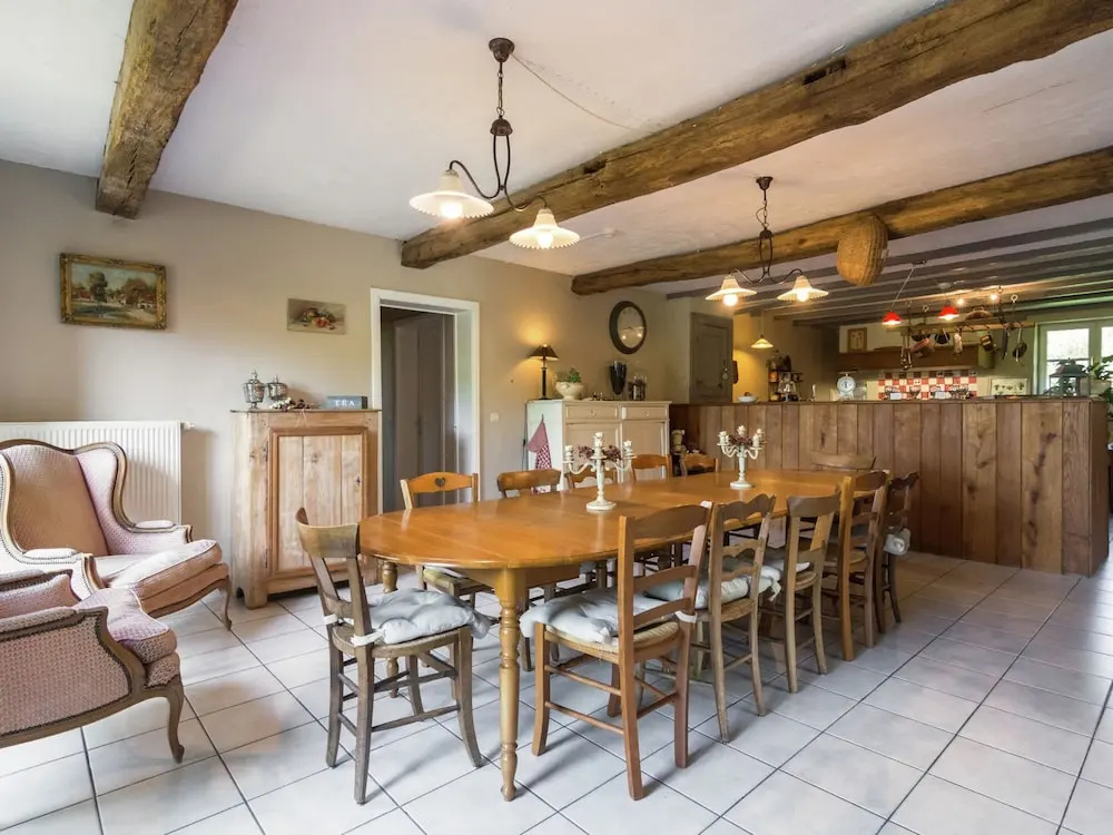 Quaint Holiday Home in Bièvre in the forest