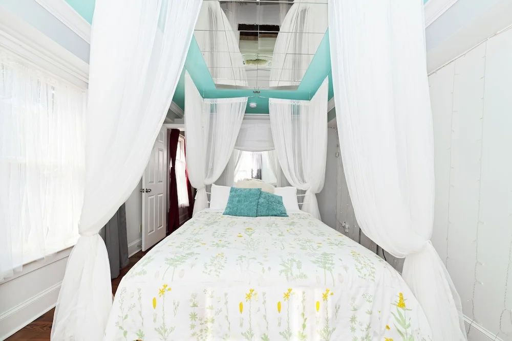 Isetta Inn (Boutique Inn)