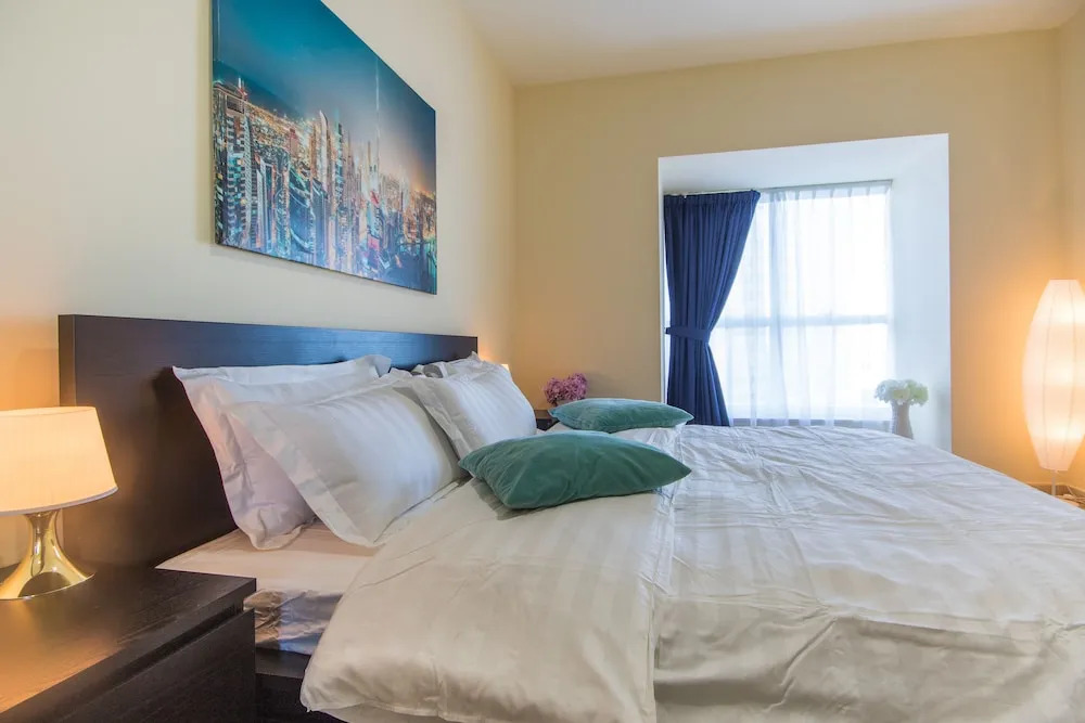 58th Floor Apartment with Dream Sea View